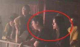 有网红吃瓜网站吗知乎,揭秘知乎上的热门话题与幕后故事